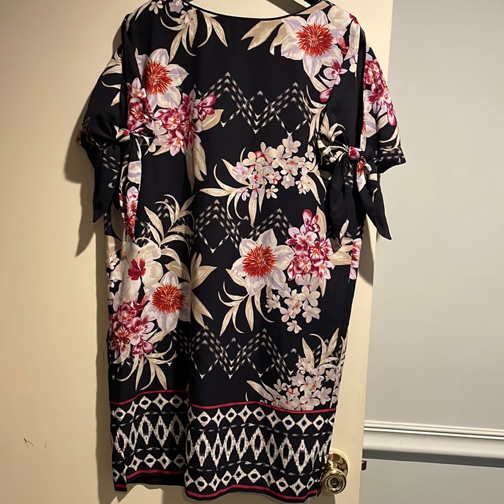 Black floral oversized dress short slit tie sleeves